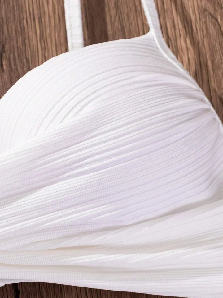 Fehér keresztpántos magas derekú bikini – 6. kép