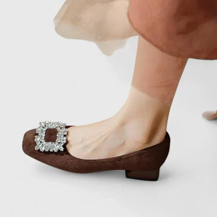 Elegáns magassarkú párnázott talpbetéttel – 4. kép