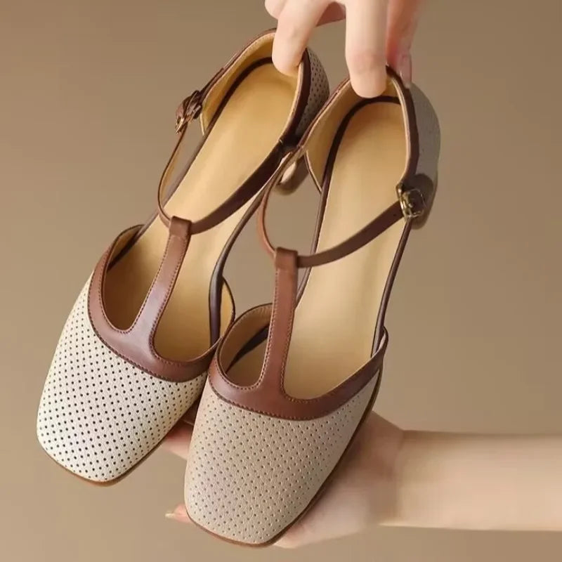 Ekrü középmagas sarkú női cipő – 3. kép