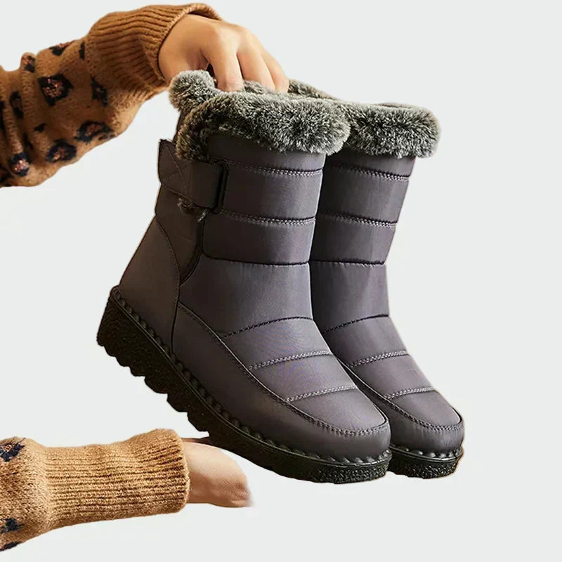 Téli női bokacsizma – 3. kép