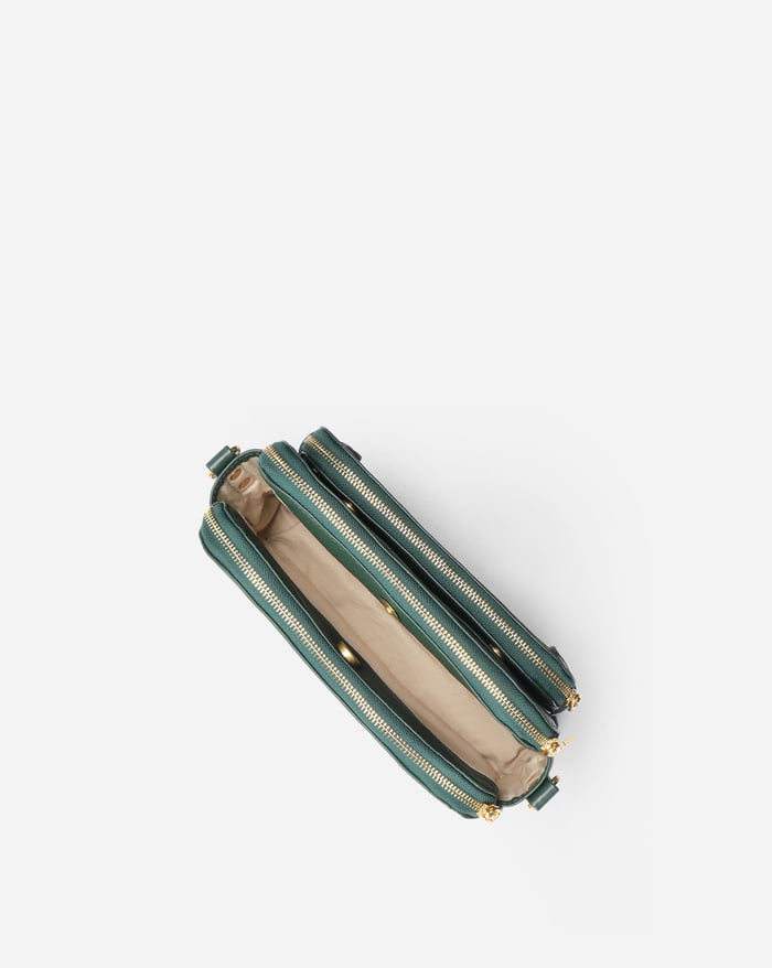 Háromrekeszes crossbody táska barna színben – 28. kép
