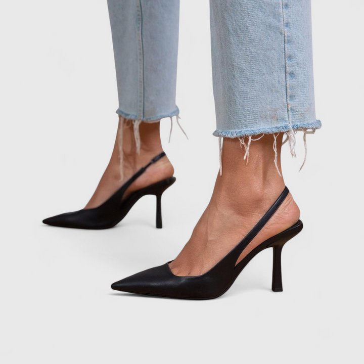 Hegyes orrú slingback magassarkú cipő – 6. kép