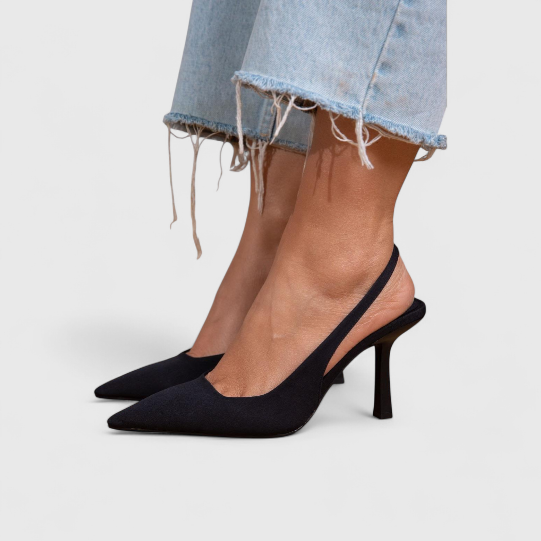 Hegyes orrú slingback magassarkú cipő – 3. kép