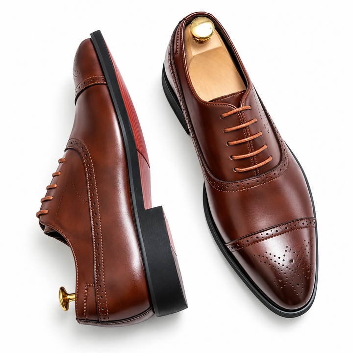 Klasszikus férfi oxford brogue cipő piros talppal – 4. kép