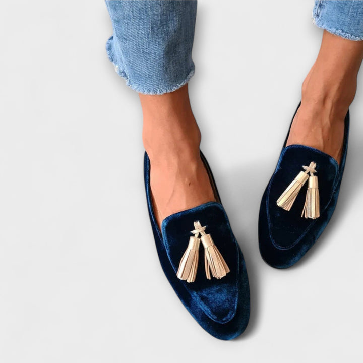 Vintage stílusú bojtos loafer