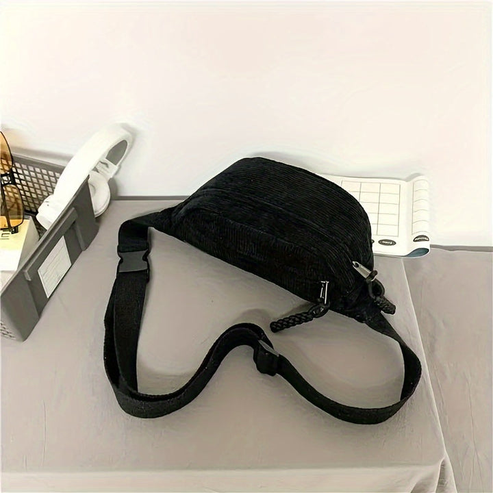 Bordázott hatású crossbody táska állítható pánttal – 5. kép