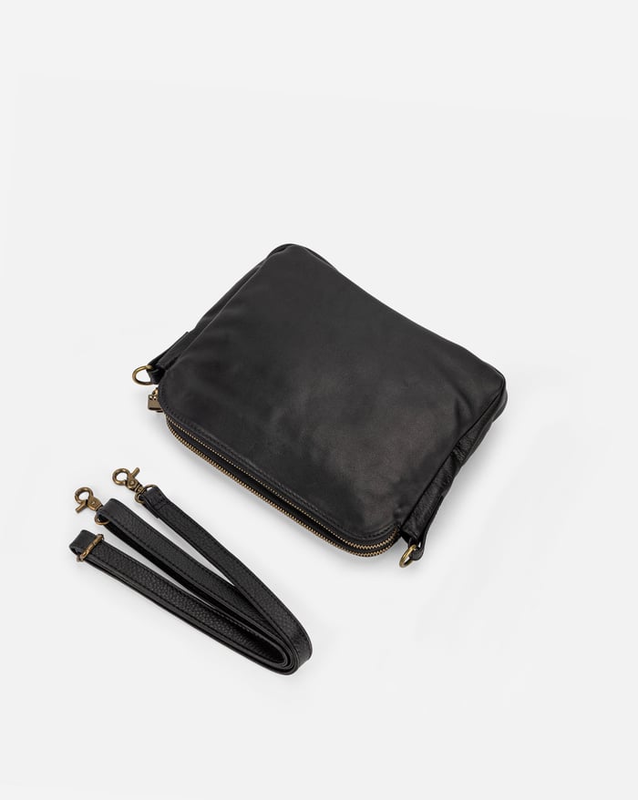 Háromrekeszes crossbody táska barna színben – 21. kép