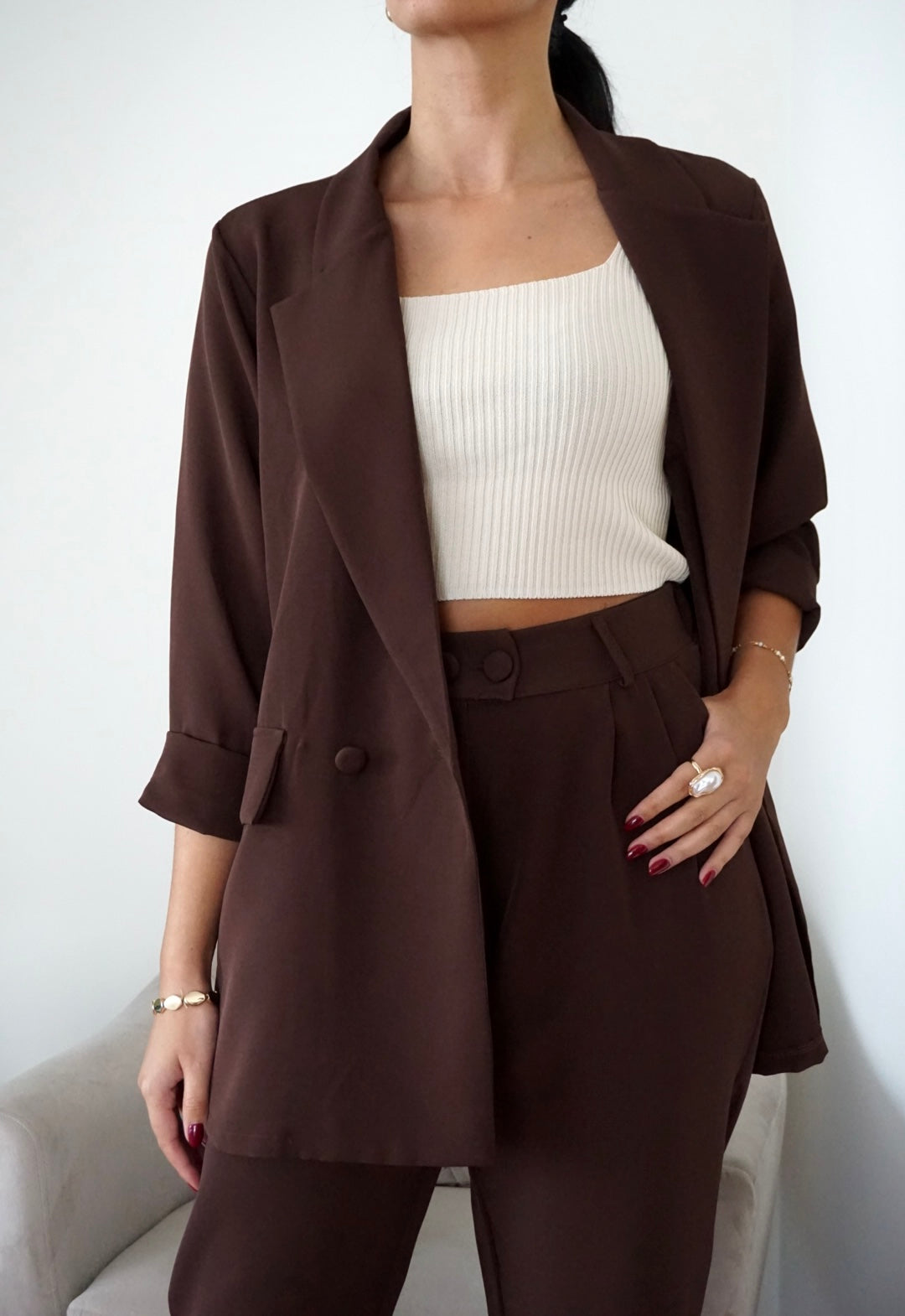 Bordó-barna oversize kabát és nadrág szett – 4. kép