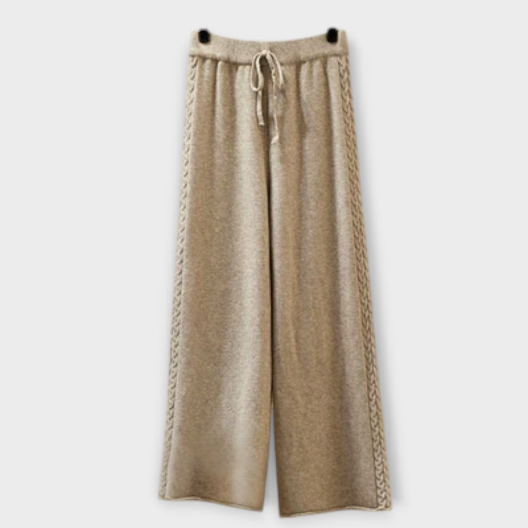 Elegáns kötött kétrészes szett – 3. kép