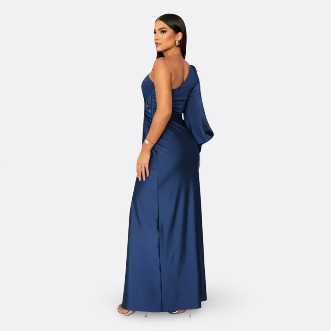 Aszimmetrikus elegáns maxi ruha drapériával – 16. kép
